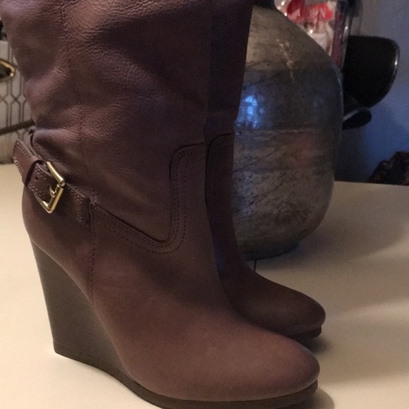 New COACH Brown Gold Leather “Dorthy” Boots - Picture 8 of 13